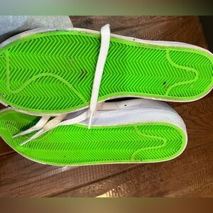 Nike game day blazers size 8